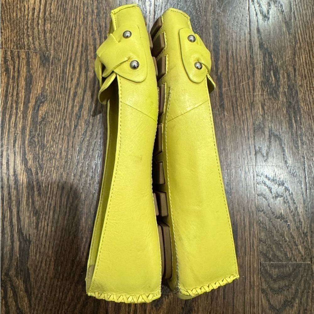 Theory Minerva Leather chartreuse Flats Moccasin Size 38.5 - Picture 9 of 11